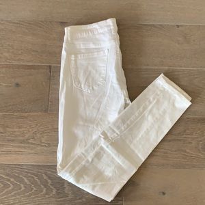 White skinny jeans size 6